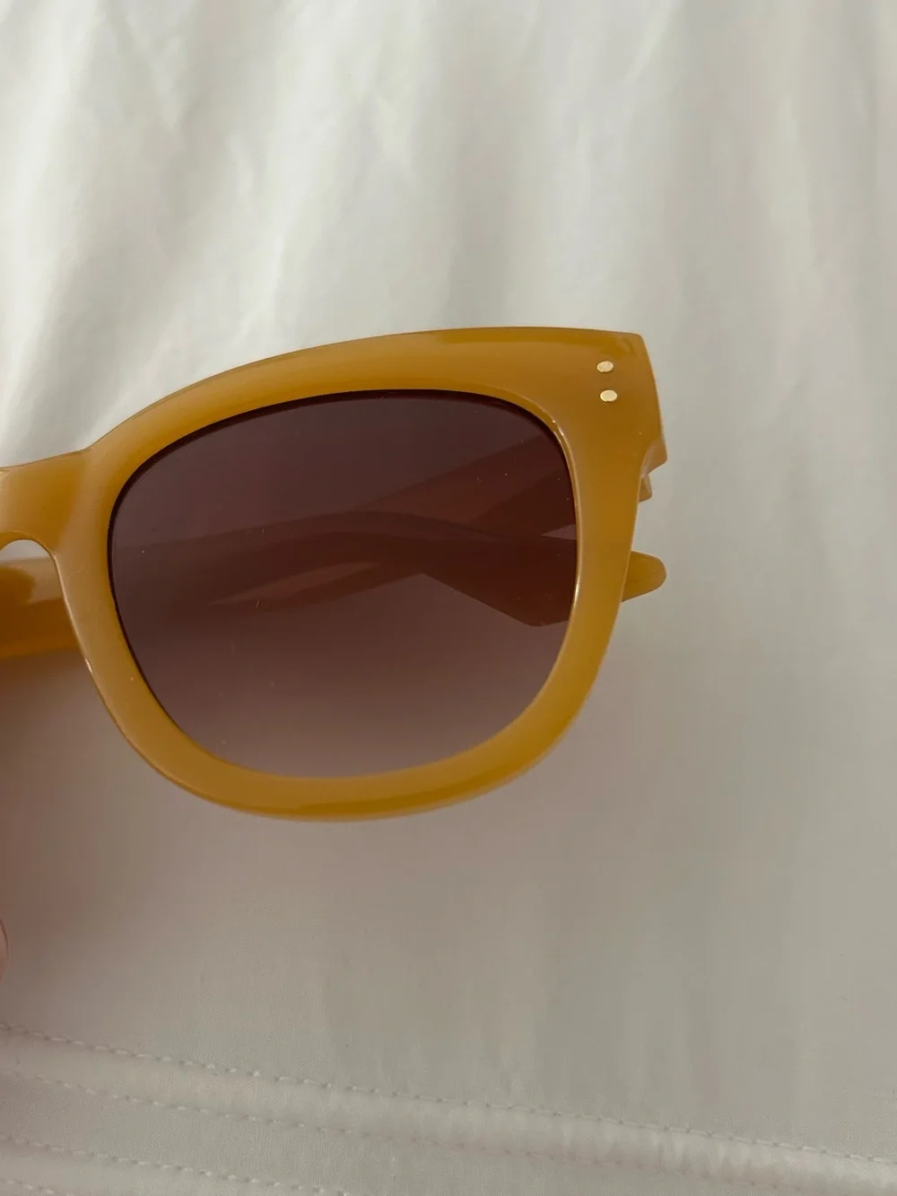 New oversized yellow sunglasses 😎